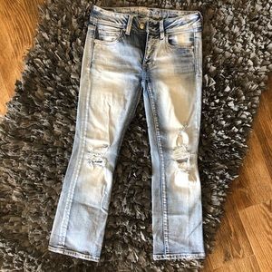 American Eagle Distressed Kick Crop size 4R
